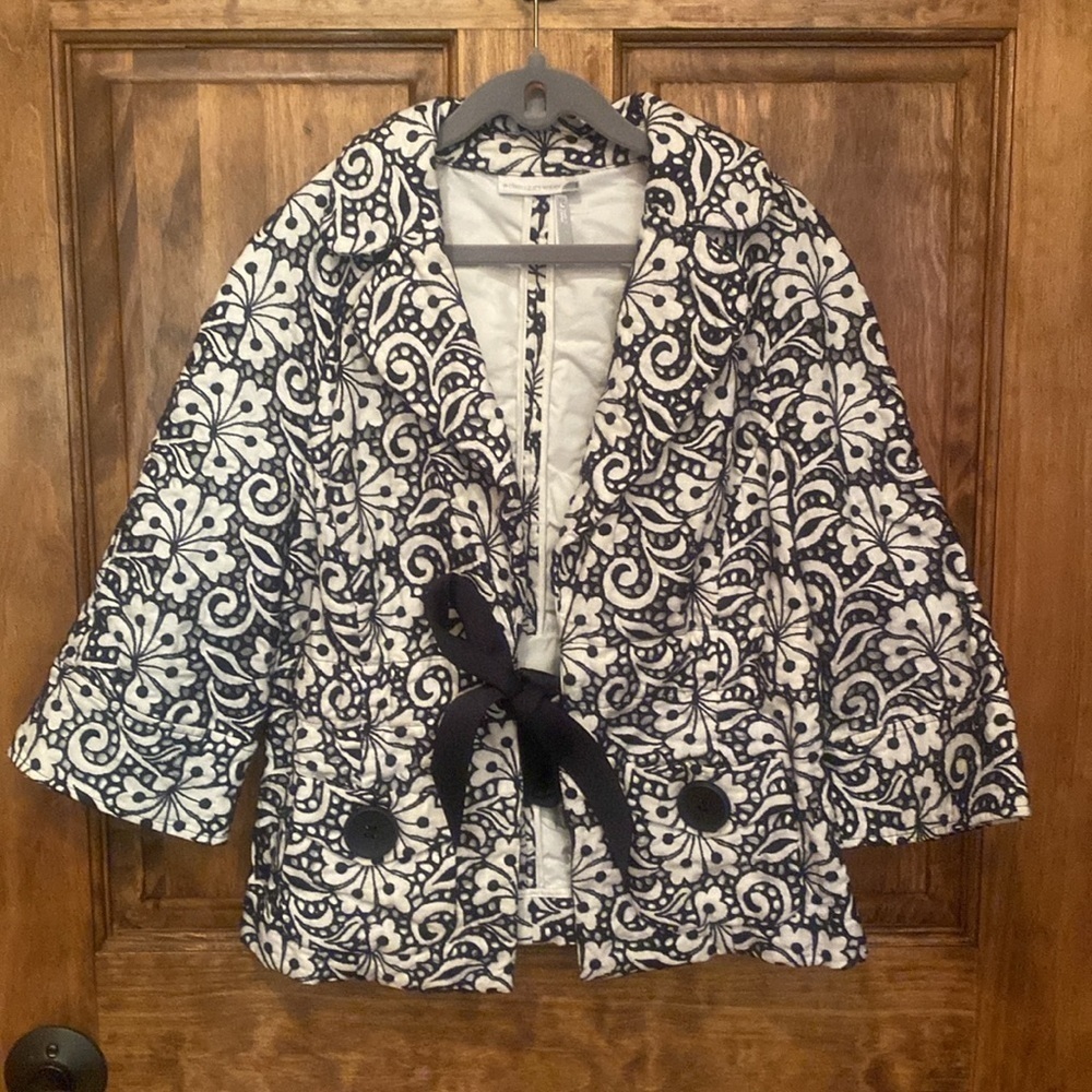 Classiques Entier 100% Linen navy blue Eyelet Lace Cropped Embroidered Blazer XS - Picture 10 of 10